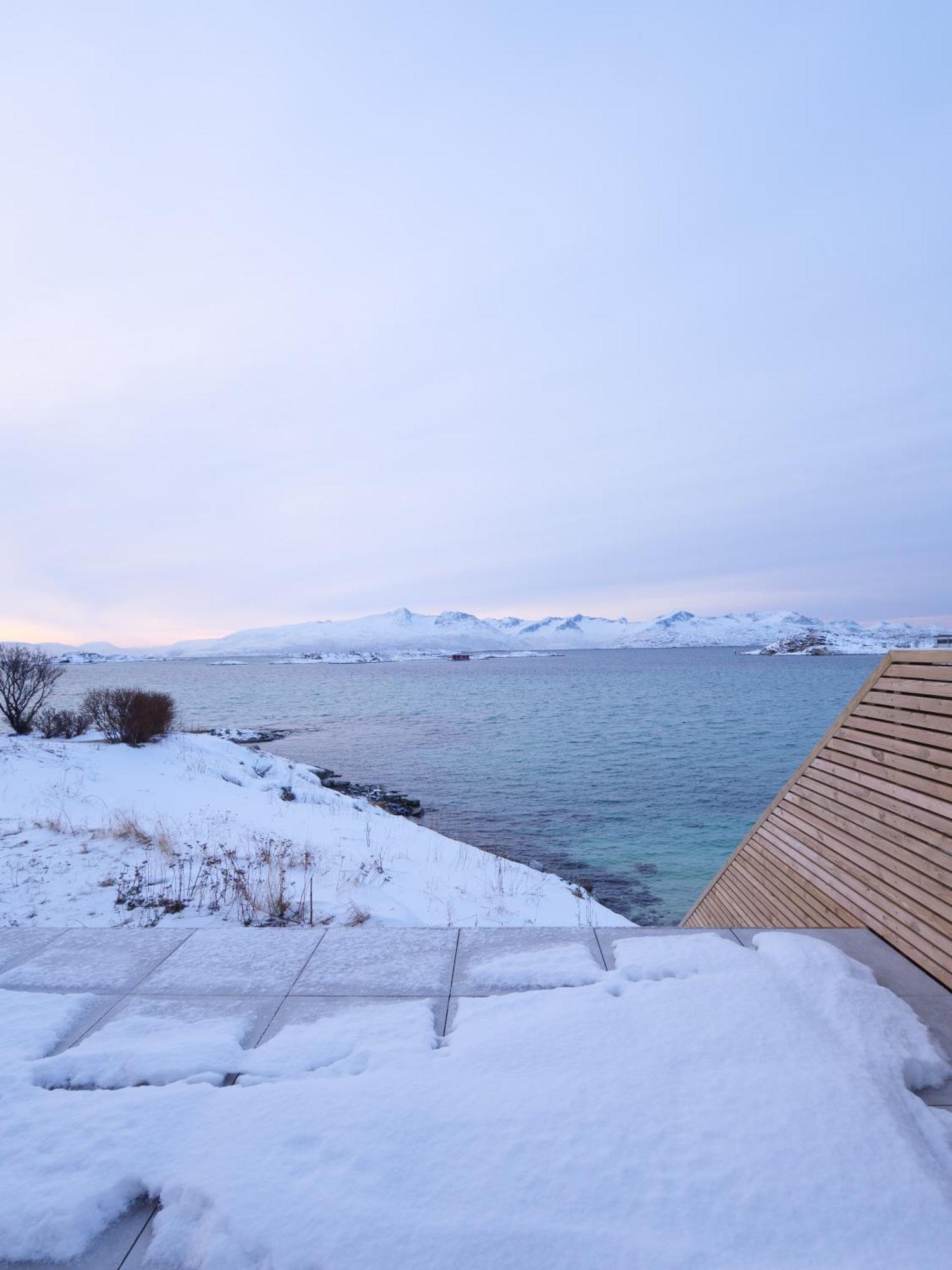 Sommaroya Beach Apartments Tromso Exterior photo