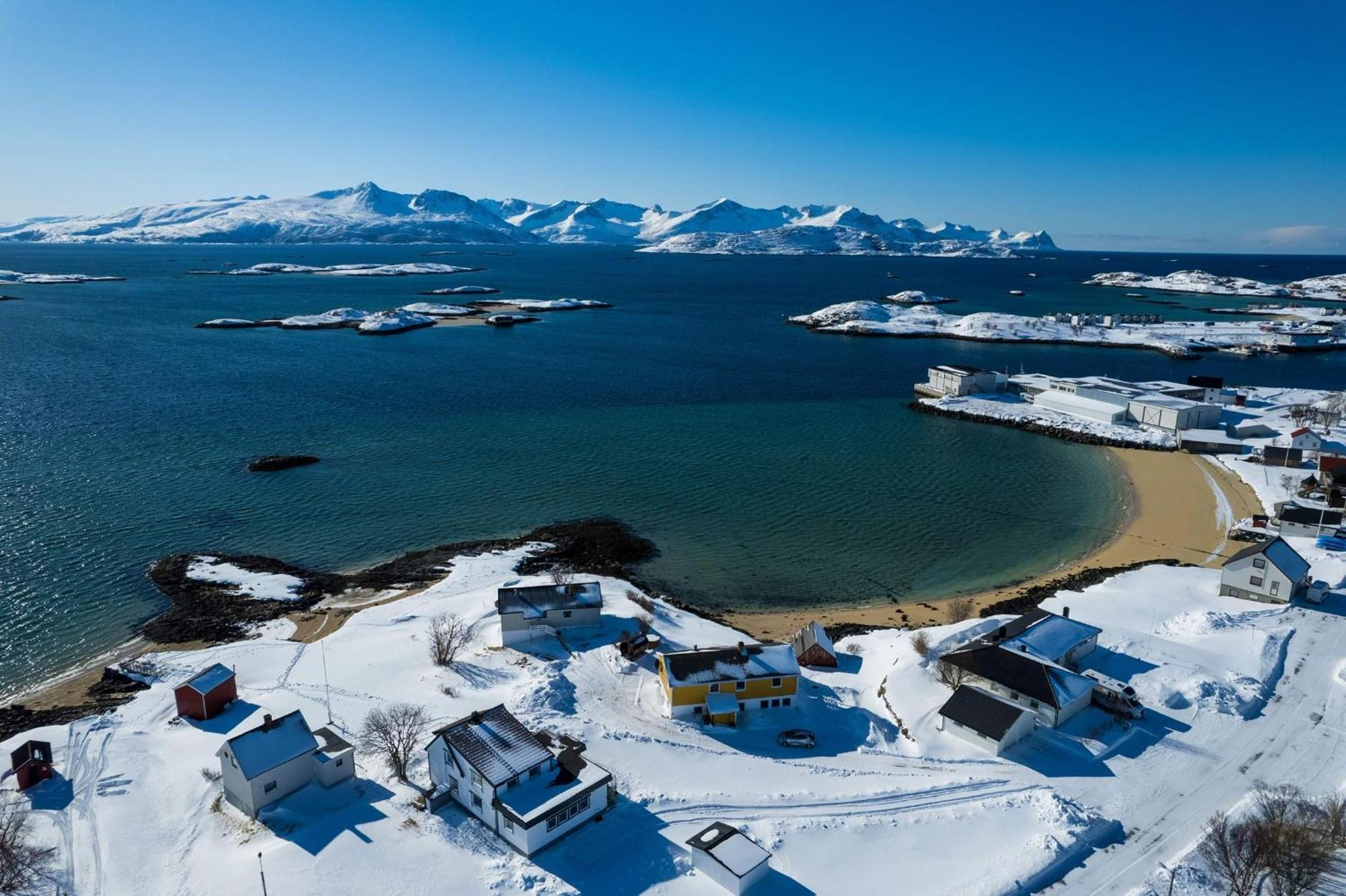 Sommaroya Beach Apartments Tromso Exterior photo