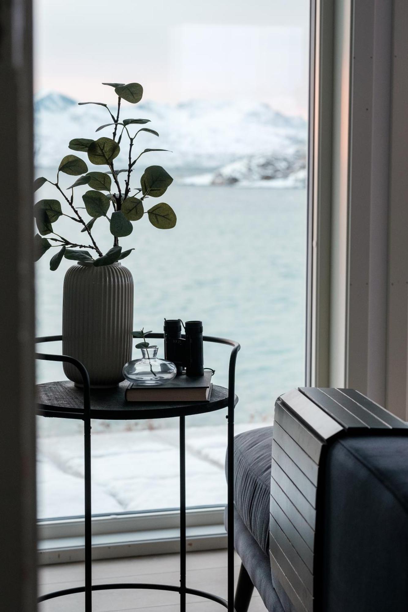 Sommaroya Beach Apartments Tromso Exterior photo