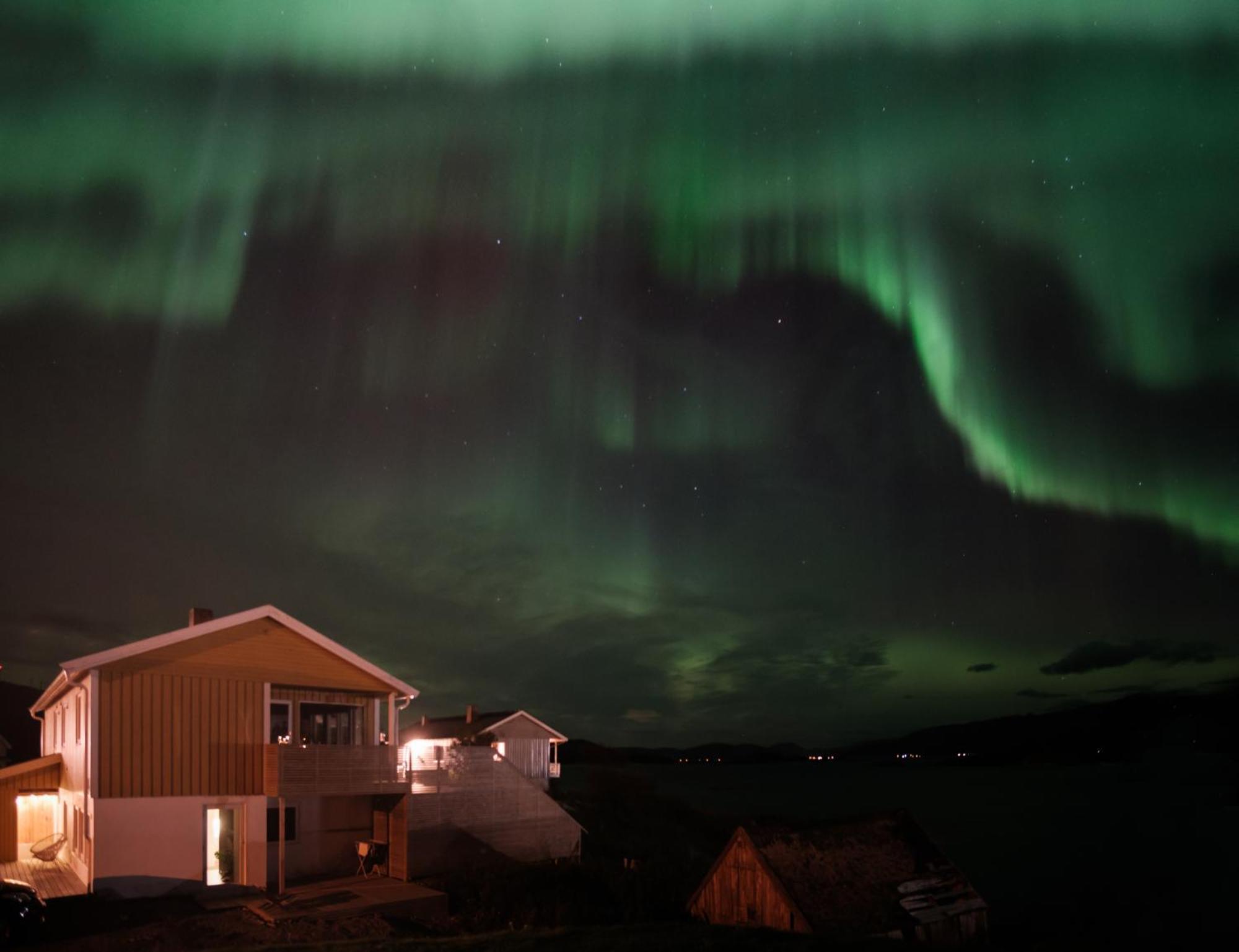 Sommaroya Beach Apartment Tromso Exterior photo